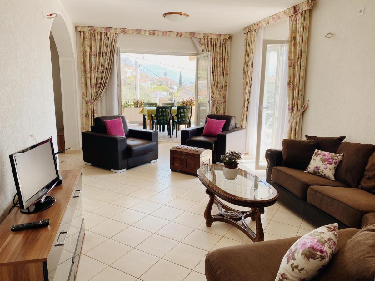 Apartments Sneki Баошичі Екстер'єр фото