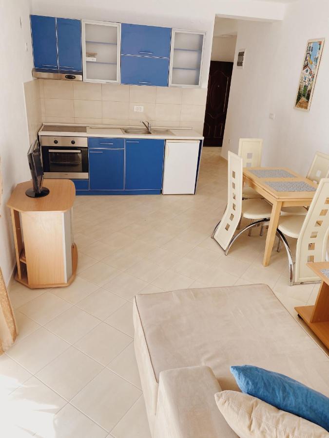 Apartments Sneki Баошичі Екстер'єр фото