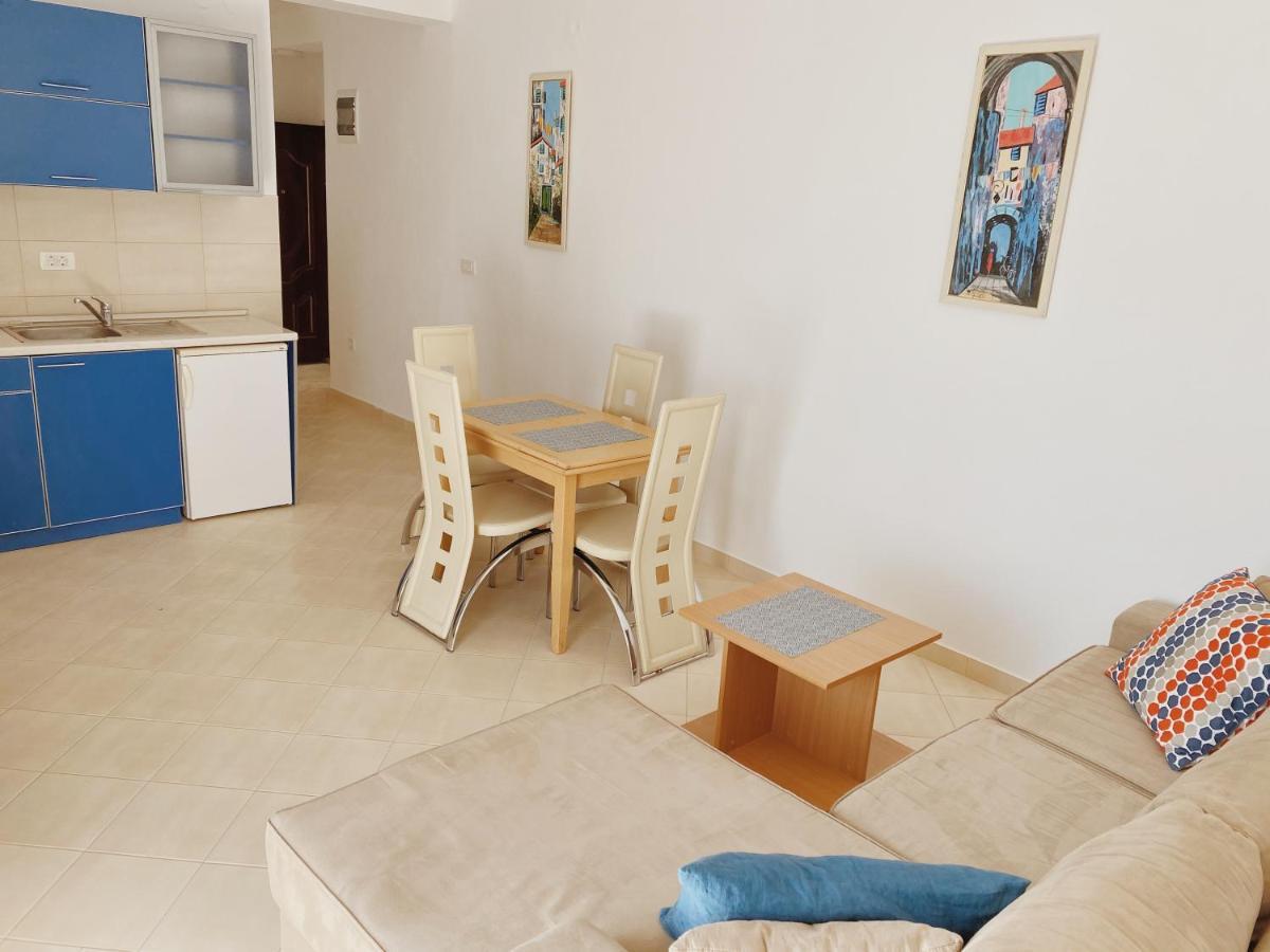 Apartments Sneki Баошичі Екстер'єр фото