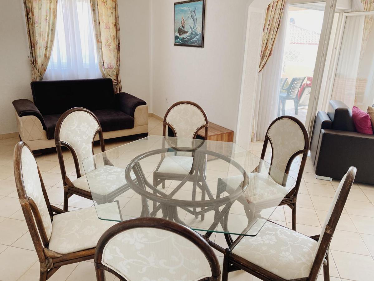 Apartments Sneki Баошичі Екстер'єр фото